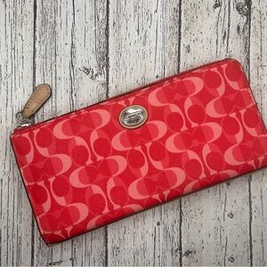 Coach Red Signature Zip Wallet‎